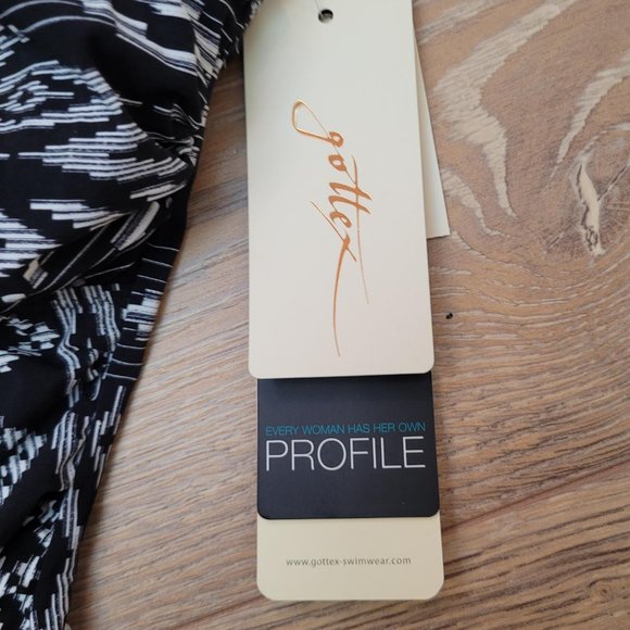 105. Profile by Gottex Underwire Tankini Top. Black and White. Size 34D. NWT - Picture 2 of 5